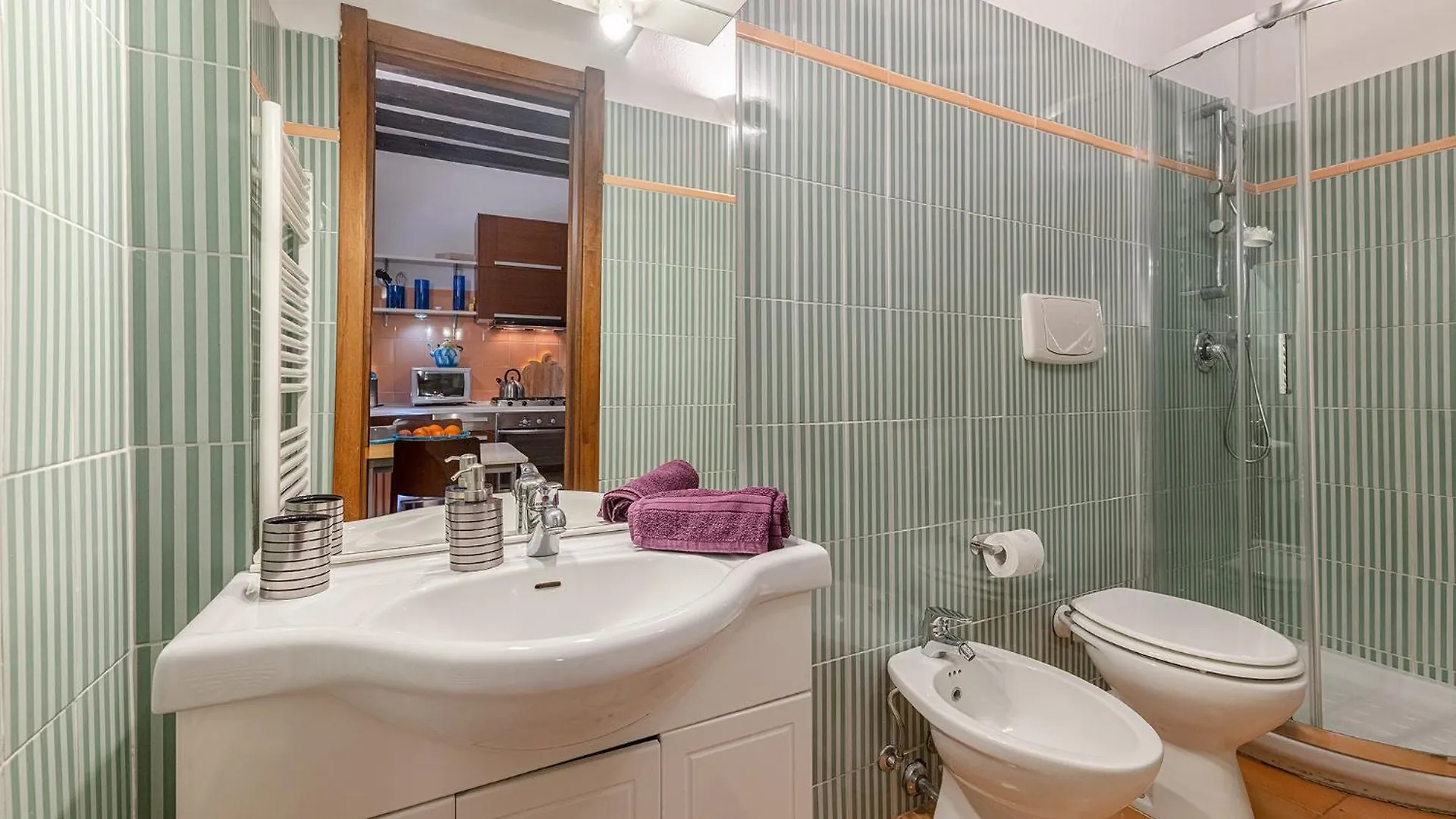 Apartment Comfort In Navigli Area Mailand